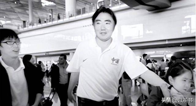孙凤武现状:胖了很多,曾为前途娶恩师女儿,退休后专注篮球教学