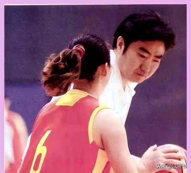 孙凤武现状:胖了很多,曾为前途娶恩师女儿,退休后专注篮球教学