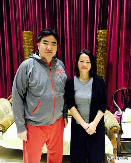 孙凤武现状:胖了很多,曾为前途娶恩师女儿,退休后专注篮球教学