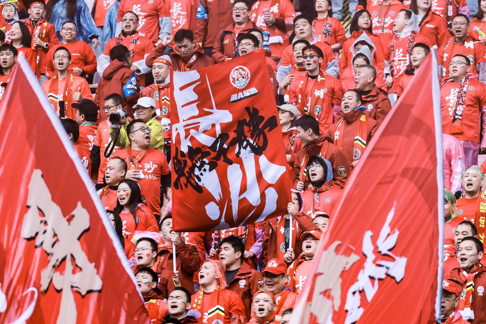 本土球员回归!张文烜加盟湘潭队,湘超备战添本土力量